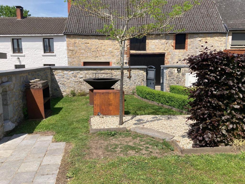 Le Presbytere De Sautour Luaran gambar
